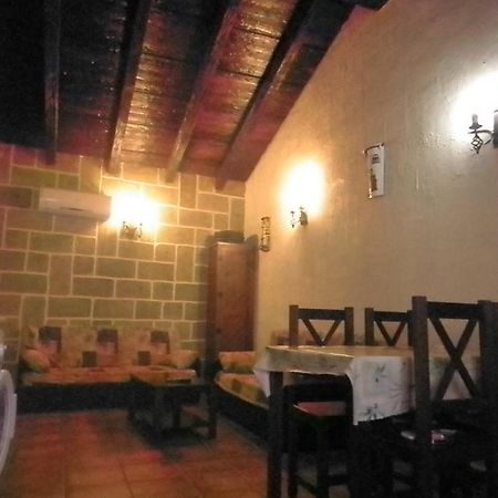 La Cueva Del Lince Guest House Zarza De Granadilla Bagian luar foto